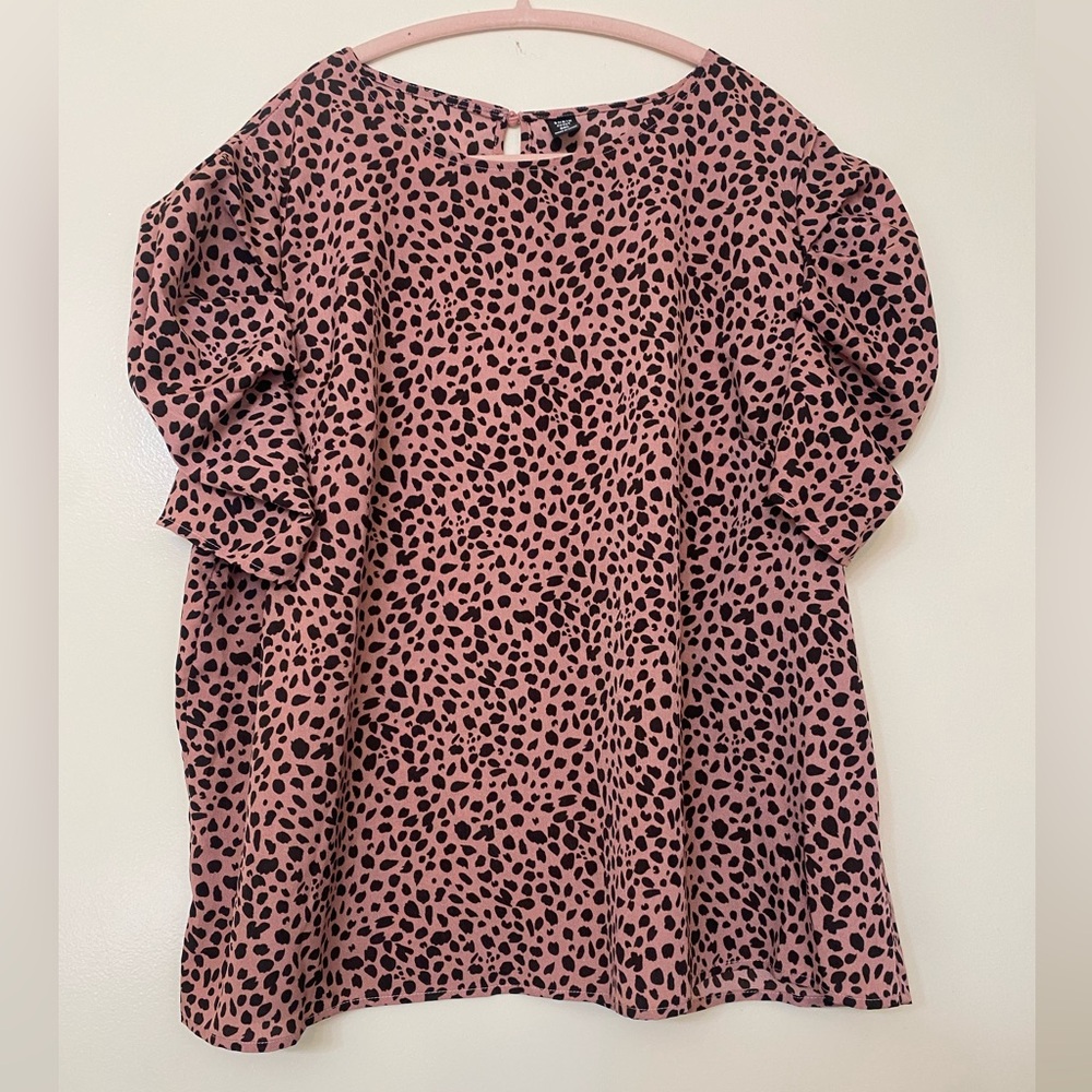 Leopard Print Puff Sleeve Blouse